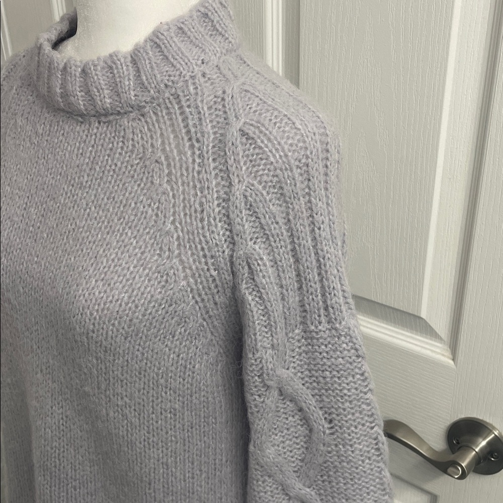 Cocogio Sweater Cozy Lt. Gray Mock Neck Cable Knit Sleeves OS Relaxed FitSz S - Picture 6 of 12